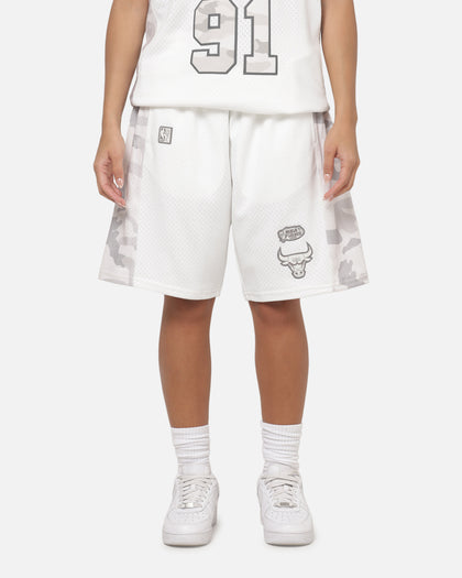 Mitchell & Ness Chicago Bulls Snow Camo Authentic Mesh Shorts White
