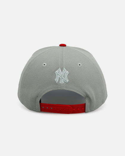 New Era New York Yankees 'All I Want For Christmas' 9FORTY A-Frame Snapback Green/Red