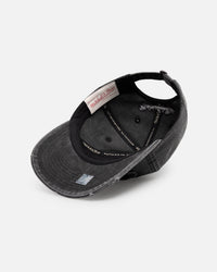 Mitchell & Ness Chicago Bulls 'Destroyed' Dad Fit Strapback Washed Black