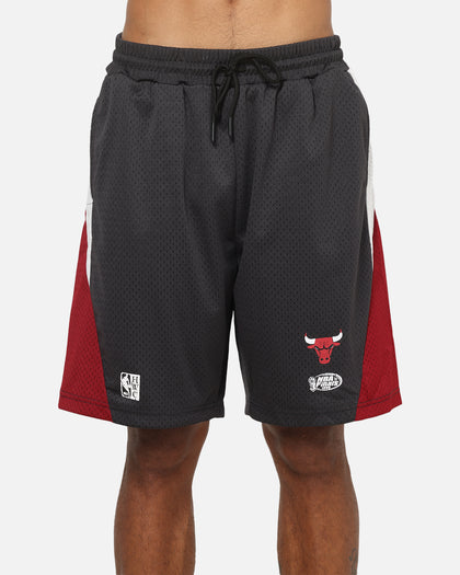 Mitchell & Ness Chicago Bulls Millenium Shorts Black/Red
