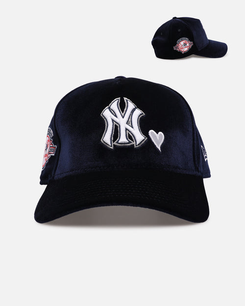 New Era New York Yankees 'Velvet Hearts' 9FORTY A-Frame Snapback Blue