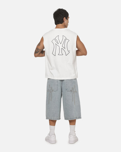 Majestic Athletic New York Yankees Blackletter Script Box Muscle T-Shirt Vintage White