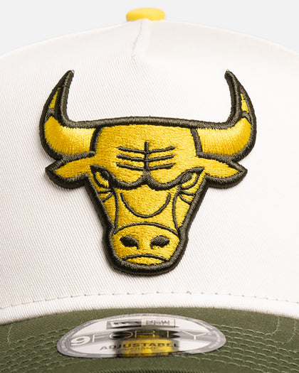 New Era Chicago Bulls 'Chrome Rig' 9FORTY A-Frame Snapback White/Yellow