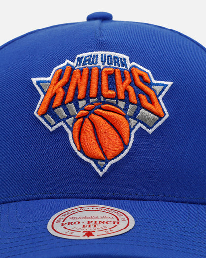 Mitchell & Ness New York Knicks 'Pink Side Patch' Pro Pinch Snapback Official Team Color