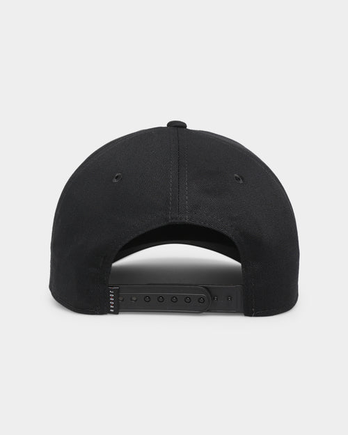Jordan Flight Essentials Classic 99 Snapback Black/Uni Red