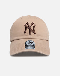 47 Brand New York Yankees "Latte" Clean Up Strapback Latte