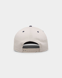 New Era New York Yankees Old Golfer Snapback Stone/Navy