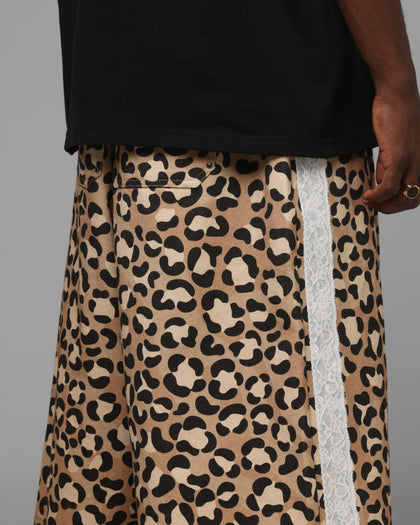 Loiter Lace Jorts Leopard