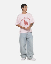 Majestic Athletic Los Angeles Dodgers Blackletter Arch Cropped T-Shirt Pink