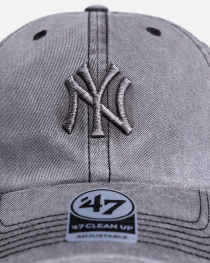 47 Brand New York Yankees 'Mist' 47 Clean Up Strapback Charcoal