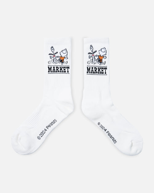 Market Peanuts Snoopy Charlie Dance Socks Ecru