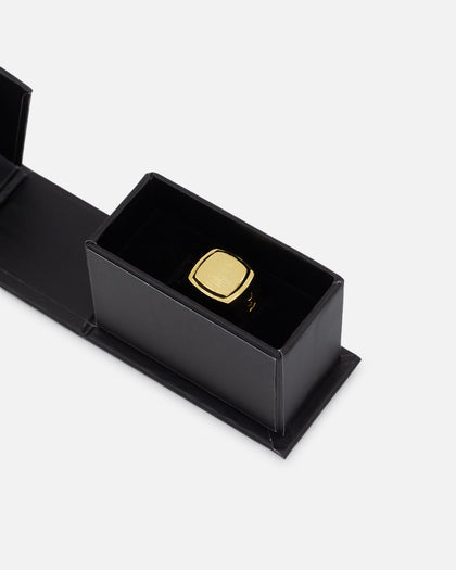 Saint Morta Orlando Signet Ring Gold