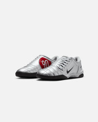 Nike Women's Total 90 Silver