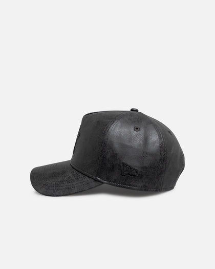 New Era New York Yankees 'Tonal Cracked Leather' 9FORTY A-Frame Snapback Black
