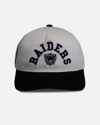 Mitchell & Ness Las Vegas Raiders 'Super Bowl Champions Origin' Deadstock Snapback White