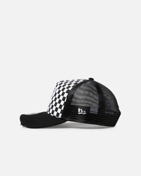 New Era Las Vegas Raiders 'Checker Trucker' 9FORTY A-Frame Trucker Snapback White