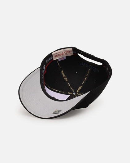 Mitchell & Ness Minnesota Timberwolves 'Old English Classic' MVP Snapback Black