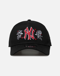 New Era New York Yankees 'Valentines Day' 9FORTY A-Frame Snapback Black
