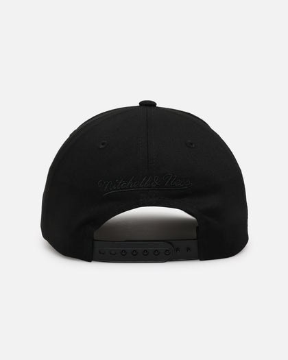 Mitchell & Ness Chicago Bulls 'Black Team Logo' MVP Snapback Black