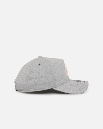 New Era Philadelphia Eagles 'Cozy' 9FORTY A-Frame Strapback Heather Grey
