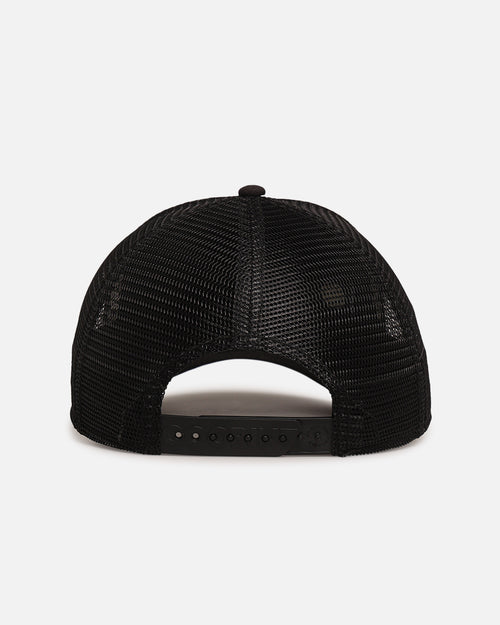 Goorin Bros The King Lion Trucker Snapback Off White/Black
