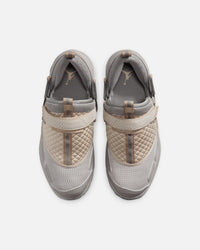 Jordan Women's Trunner LX Lt Iron Ore
