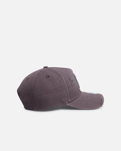 New Era New York Yankees 'Canvas Graphite Grey' 9FORTY A-Frame Snapback Washed Graphite