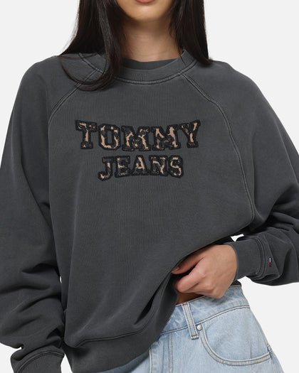 Tommy Jeans Women's TJW Boxy Leopard Varsity Crewneck Black