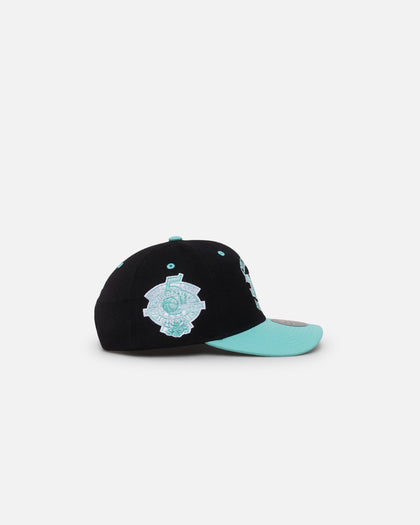 Mitchell & Ness Charlotte Hornets "Ice Blue" Script Origin Snapback Black/Ice Blue