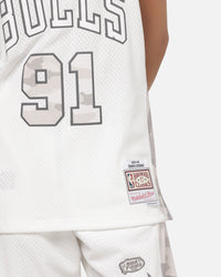 Mitchell & Ness Chicago Bulls Dennis Rodman #91 Snow Camo Energy Swingman Jersey Vintage White
