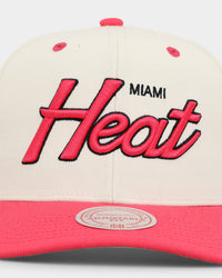 Mitchell & Ness Miami Heat Team Script OG Snapback Vintage Cream