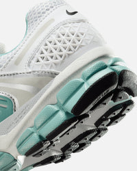 Nike Women's Zoom Vomero 5 Summit White/Metallic Silver-Wolf Grey