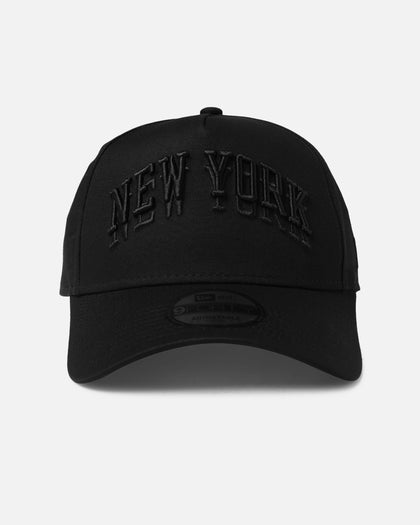 New Era New York Knicks 'NBA Black On Black' 9FORTY A-Frame Snapback Black
