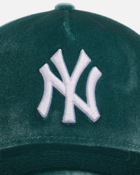 New Era New York Yankees 'Velvet Dreams 2.0' 9FORTY A-Frame Snapback Pine Green