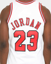Mitchell & Ness Chicago Bulls Michael Jordan '97-'98 #23 Authentic NBA Jersey White