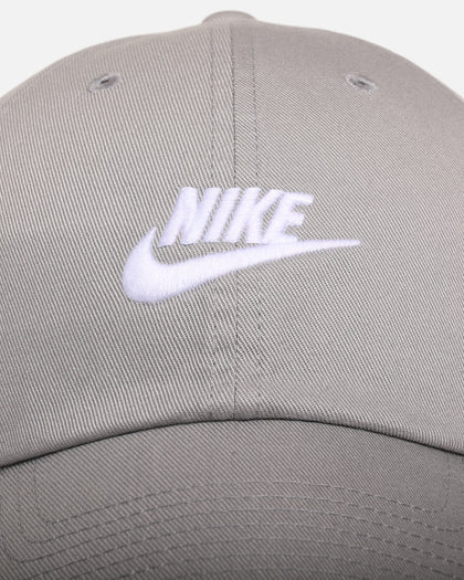 Nike Club Unstructured Futura Wash Strapback Cap Black/Particle