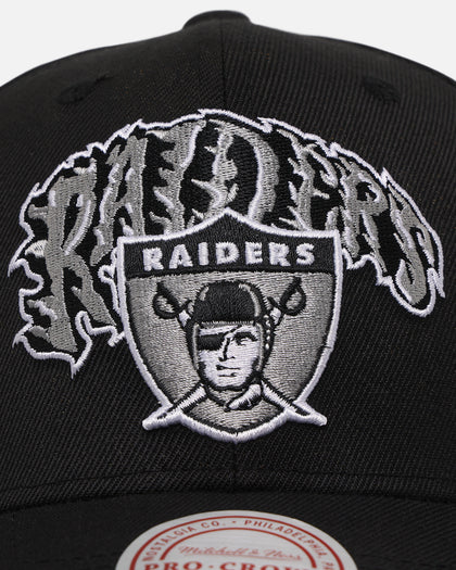 Mitchell & Ness Las Vegas Raiders Flames Pro Crown Snapback Black