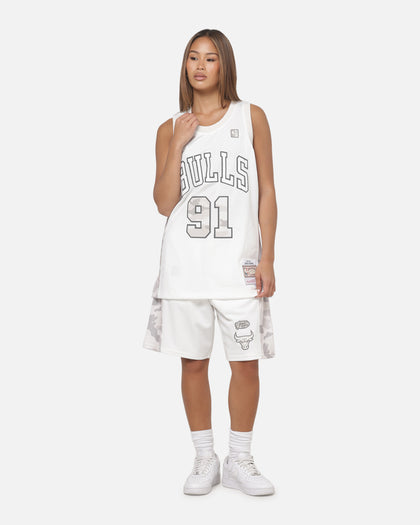 Mitchell & Ness Chicago Bulls Snow Camo Authentic Mesh Shorts White