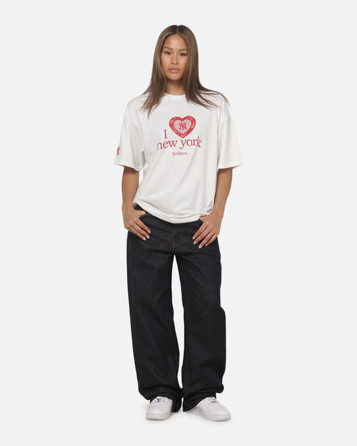 Majestic Athletic Women's New York Yankees Heart Applique Oversized T-Shirt White