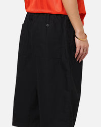 Nike Club Sheoul Oversized Shorts Black/Black