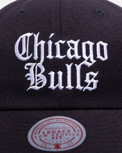 Mitchell & Ness Chicago Bulls 'Black Letter' Legacy Low Profile Snapback Black