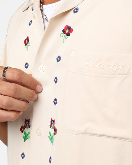 X-Large Flower Open Collar Short Sleeve Shirt Off White
