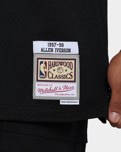 Mitchell & Ness Philadelphia 76ers Allen Iverson #3 '97-'98 Swingman Road Jersey Black