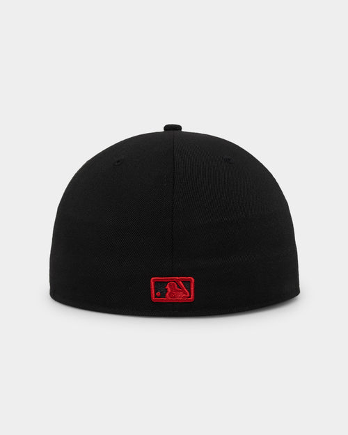 New Era New York Yankees "Scarlet Bottom" 59FIFTY Fitted Black/Scarlet