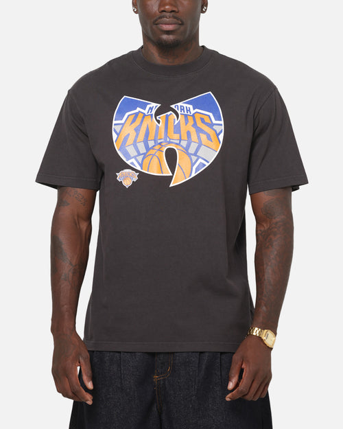 Mitchell & Ness New York Knicks X Wu Tang Logo T-Shirt Faded Black