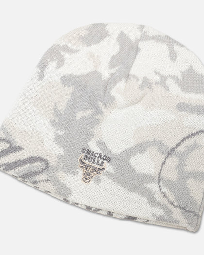 Mitchell & Ness Chicago Bulls Snow Camo Skull Beanie Snow Camo