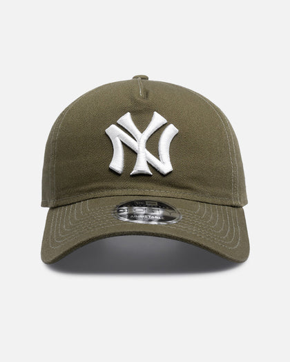 New Era New York Yankees 'Duck Canvas' 9FORTY A-Frame Unstructured Snapback Olive