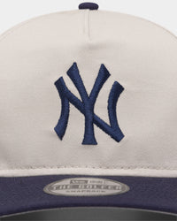 New Era New York Yankees Old Golfer Snapback Stone/Navy