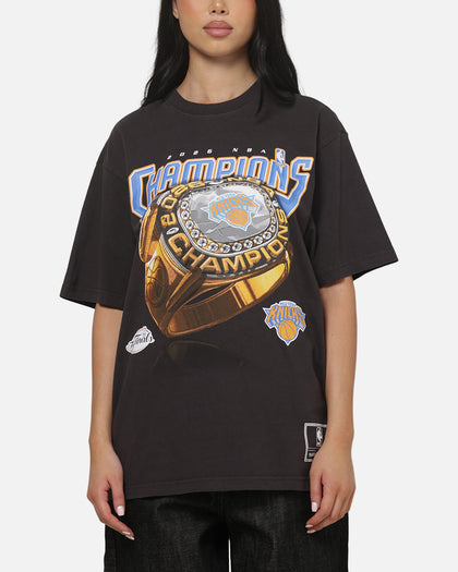 Mitchell & Ness New York Knicks 2026 NBA Champions Ring T-Shirt Washed Black