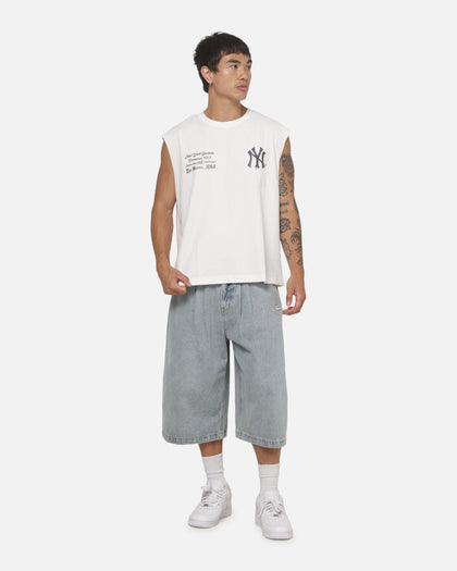 Majestic Athletic New York Yankees Blackletter Script Box Muscle T-Shirt Vintage White